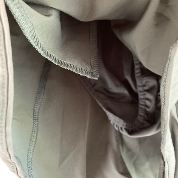 90° Degree by reflex women’s shorts - Picture 5 of 6